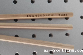 铅笔激光打标机.png 铅笔激光打标机.png