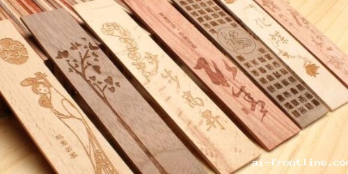 用激光打标机怎么赚钱，多久能赚回来？加工手机壳钥匙扣赚钱吗？